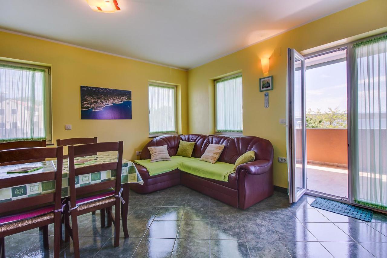 Apartments And Rooms By The Sea Nerezine, Losinj - 11815 Exterior foto