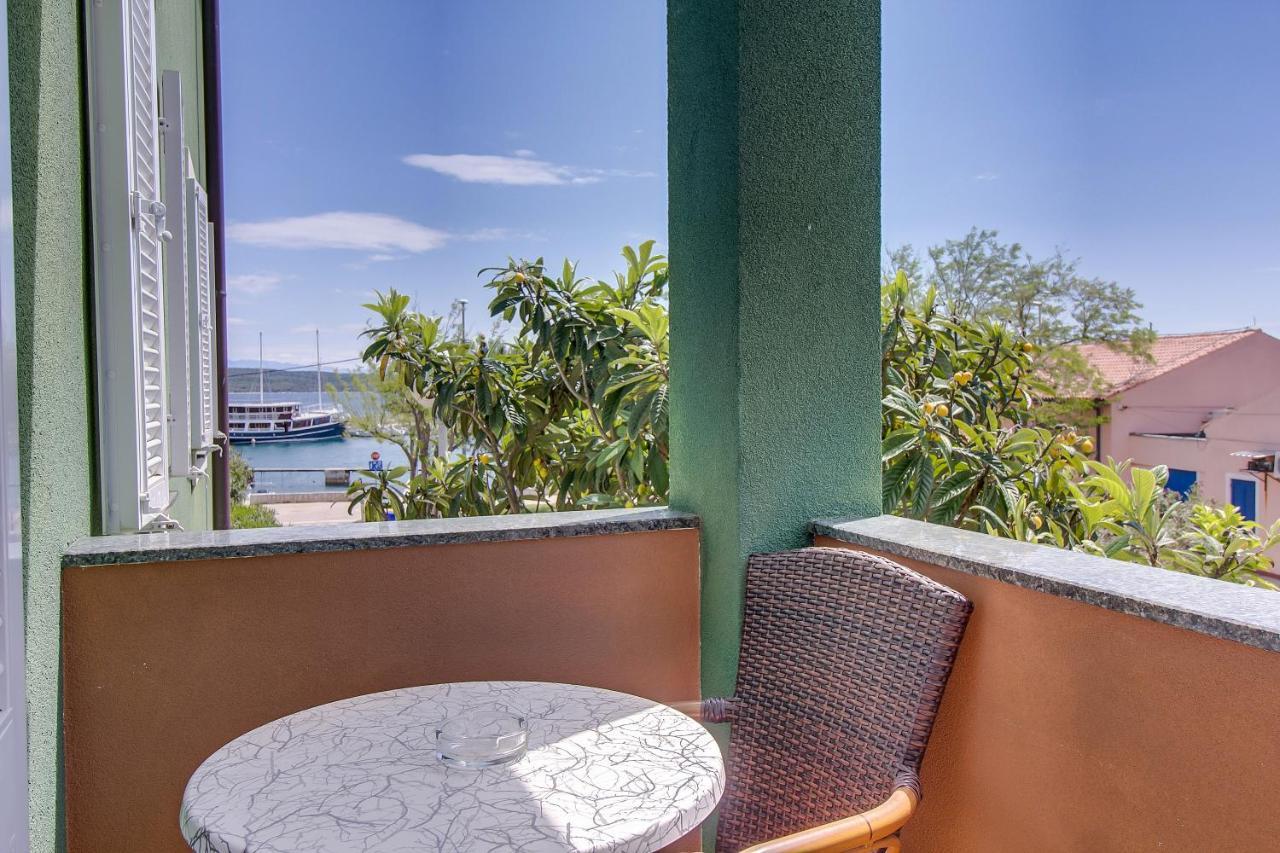 Apartments And Rooms By The Sea Nerezine, Losinj - 11815 Exterior foto