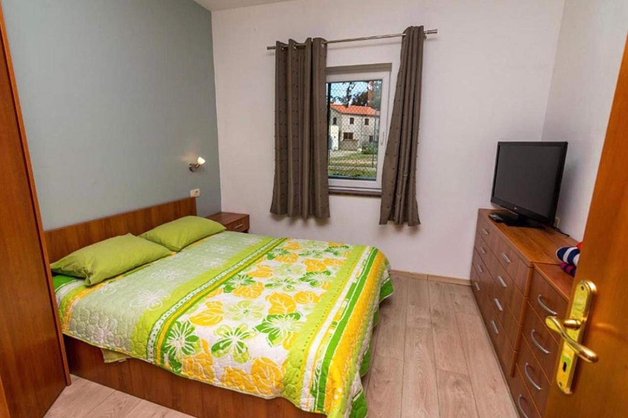 Apartments And Rooms By The Sea Nerezine, Losinj - 11815 Exterior foto